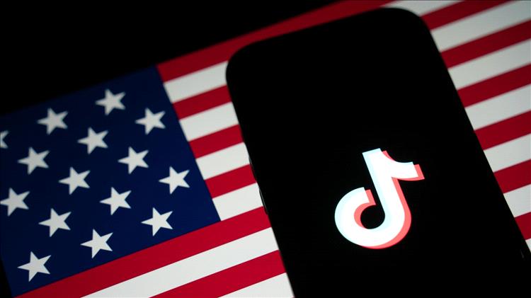 تيك توك" تطلق ميزة "الفوت نوتس" لتعزيز التوضيح والحقائق في الفيديوهات بالولايات المتحدة