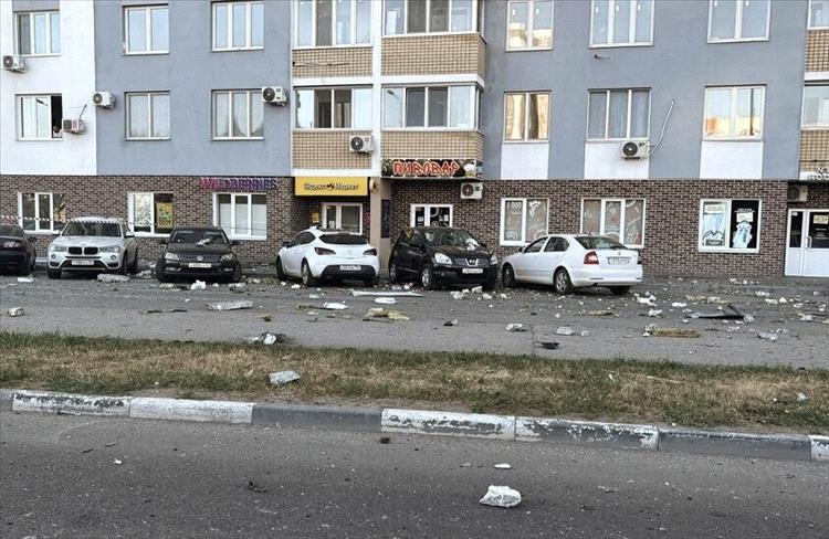 هجوم أوكراني بطائرات مسيرة يضرب منشأة صناعية في ساراتوف الروسية