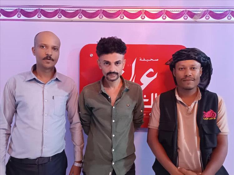 حراس أمنيون في البنك الأهلي اليمني يشكون إيقافهم ويطالبون بتنفيذ أحكام قضائية بإعادتهم للعمل