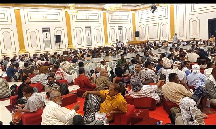 لحج.. قيادات رفيعة تقدم واجب العزاء في رحيل الدكتور وائل شكري