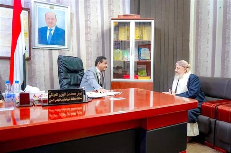 الشيخ باحنحن يناشد محافظ شبوة إدراج مدينة الحوطة في أولويات المشاريع التنموية