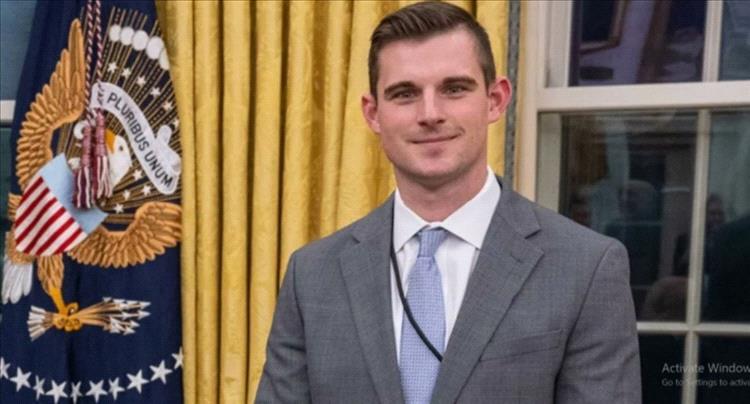 مستشار ترامب للأصول الرقمية يغادر منصبه بعد أقل من عام