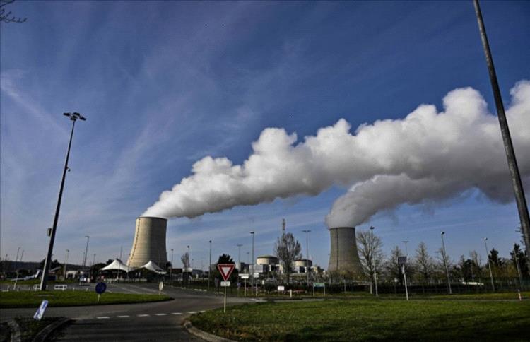 حرارة نهر الرون تجبر فرنسا على خفض إنتاج مفاعل نووي