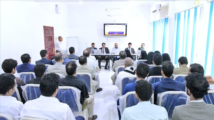 وكيل مارب يدشّن دورة تدريبية لكوادر مكتب الضرائب في التخطيط وإعداد التقارير