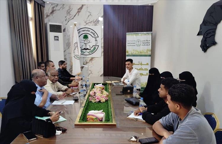 مؤتمر حضرموت الجامع والمنتدى السياسي يؤكدان أهمية تمكين الشباب والنساء في العمل السياسي