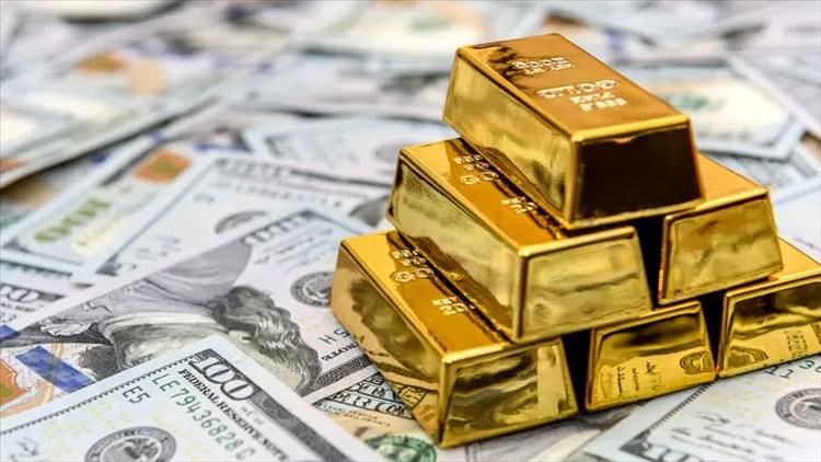 الذهب قرب أدنى مستوى في نحو 3 أسابيع بضغط من قوة الدولا