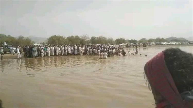 شبوة..وفاة مواطن وابنه غرقاً في سيول الأمطار