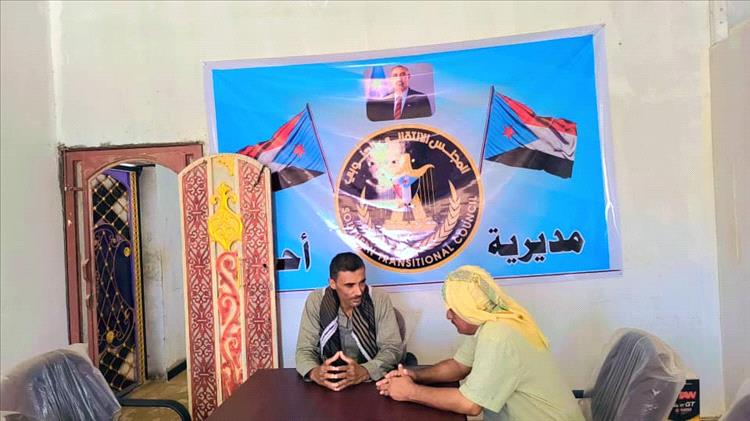 رئيس تنفيذية انتقالي أحور يلتقي مدير مكتب الزراعة والري لمناقشة قضايا المزارعين