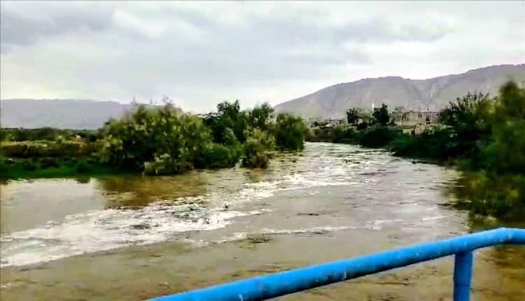 مزارعو غرب دلتا أبين: 20 عاماً وأراضينا محرومة من مياه السيول بسبب إهمال إدارة الري