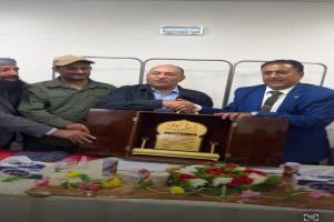 يافع لبعوس تكرم ابنها البار سالم الوالي بدرع الوفاء تقديرا لعطائه الوطني