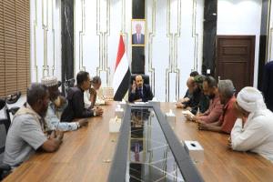محافظ حضرموت يثمن بتوصيات اللجنة المجتمعية في الإشراف على ملف وقود محطات التوليد