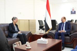 وزير الخارجية يبحث مع السفيرة الهولندية العلاقات الثنائية بين البلدين