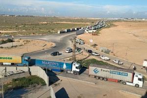 الأمم المتحدة تدعو لدخول مئات الشاحنات الإنسانية والتجارية لغزة يوميا