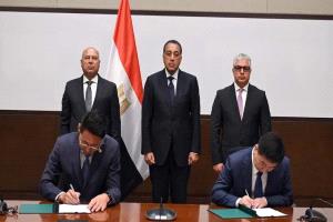 مصر توقع اتفاقية مع "سايلون" الصينية لبناء مصنع لإطارات السيارات بقيمة مليار دولار
