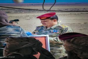 قائد لواء شبام يهنئ العميد اليميني بمناسبة الإفراج عنه وتبرئته من التهم الموجهة له