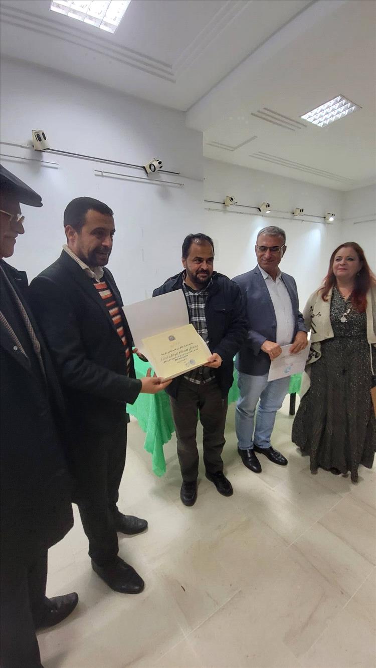 في أمسية  تونسية: الشاعر محمود أبوبكر يتوّج بحفاوة "الكلمة التي لا تموت"