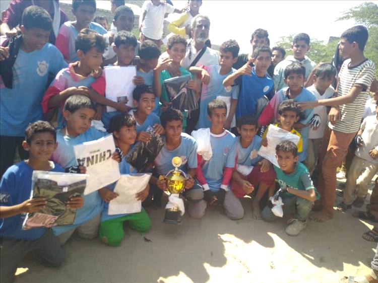 النصر يتوَّج ببطولة عيد الاستقلال الوطني لكرة القدم بمدرسة الجبلة