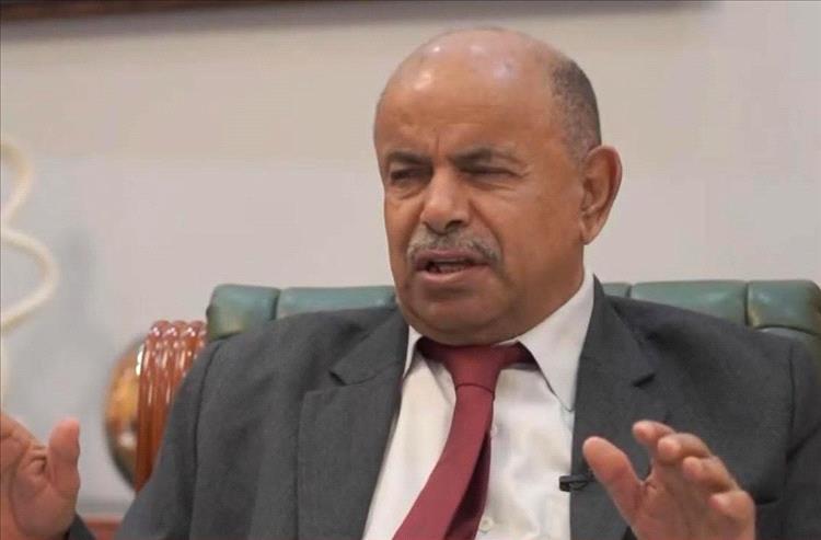 فيديو : محافظ حضرموت الخنبشي يكشف موقف السلطة المحلية من تطورات سيئون وماذا دار في الإتصال الهاتفي بينه وبين اللواء عيدروس الزبيدي بخصوص هذه الأحداث؟