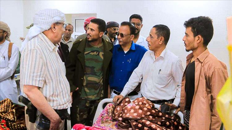 الكثيري يتفقد جرحى قوات المجلس الانتقالي في مستشفى سيئون العام