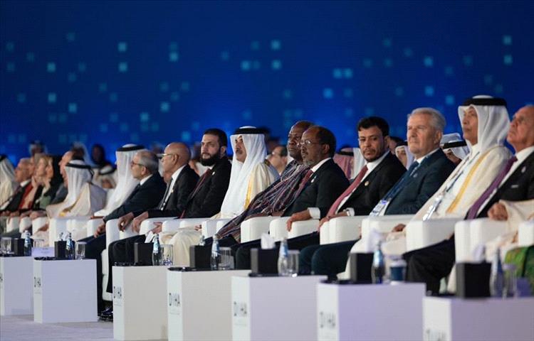 عضو مجلس القيادة الدكتور عبدالله العليمي يشارك في فعاليات منتدى الدوحة