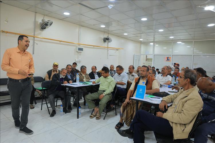 بحضور اكثر من 50 متطوعا انعقاد الملتقى السنوي للعمل الانساني بتعز