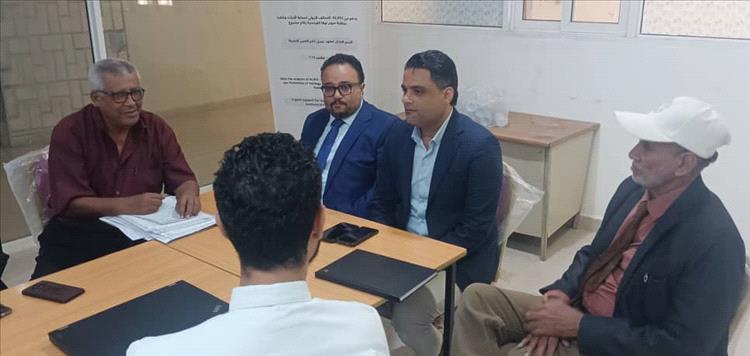 نائب وزير الإعلام والثقافة والسياحة ورئيس مؤسسة 14 أكتوبر يزوران معهد جميل غانم للفنون الجميلة بعدن