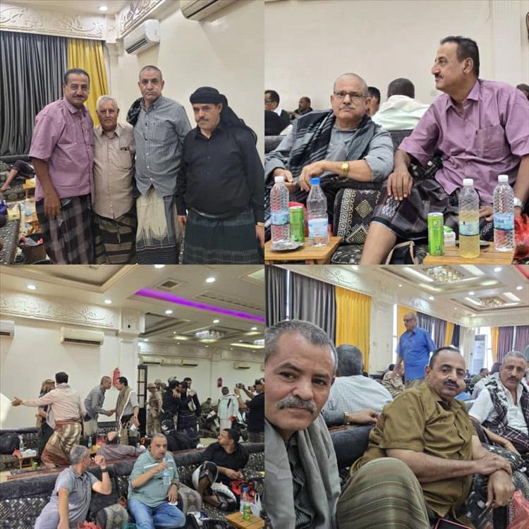 جموع غفيرة تقدمهم وزير الدفاع ومسؤولين مدنيين وعسكريين وسياسيين يقدمون واجب العزاء للواء عبدالحكيم موسى الشعيبي بوفاة أخيه