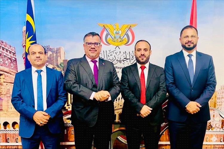 رئيس الاتحاد اليمني للرياضات الإلكترونية يلتقي سفير  بلادنا في ماليزيا