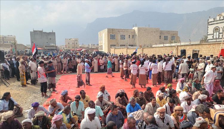 احتشاد جماهيري في ساحة الاعتصام بمدينة حديبو بسقطرى للمطالبة باستقلال الجنوب