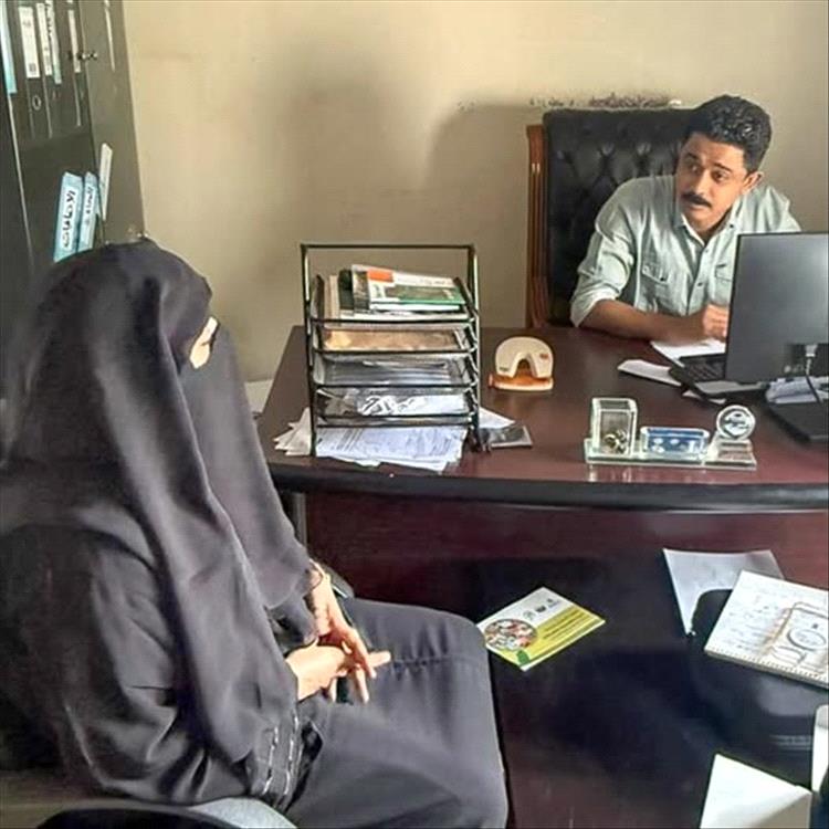 مديرة تنمية المرأة بالمهرة تبحث أوضاع مرضى السرطان وتُطلق دراسة حول مسبّبات المرض بالمحافظة