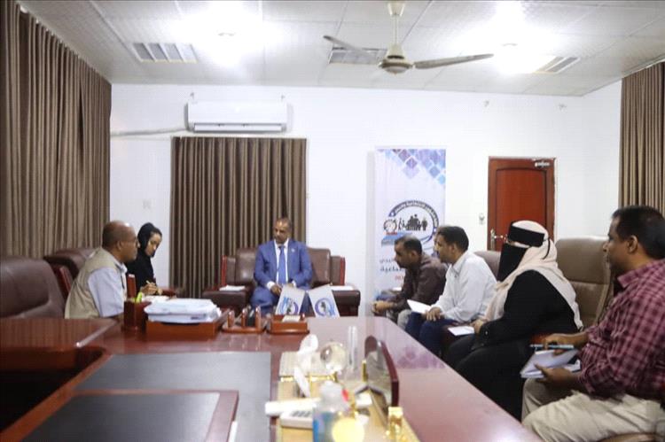 الوزير الزعوري يلتقي المدير القطري لمنظمة هانديكاب الدولية