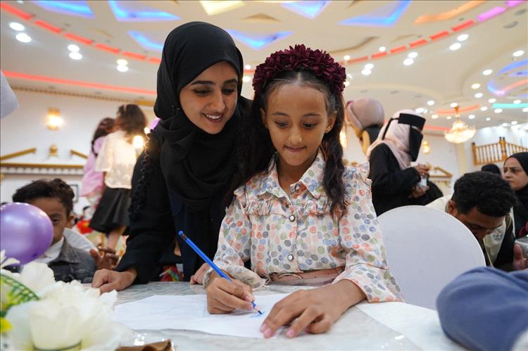 بدعم الأمين عدن تحتضن فعالية "أرسم عالمي بألواني" بمشاركة 300 طفل من ذوي الاحتياجات الخاصة