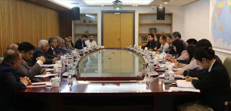 ضمن الشراكة اليمنية الصينية.. جهود مشتركة لافتتاح مركز HSK بجامعة عدن