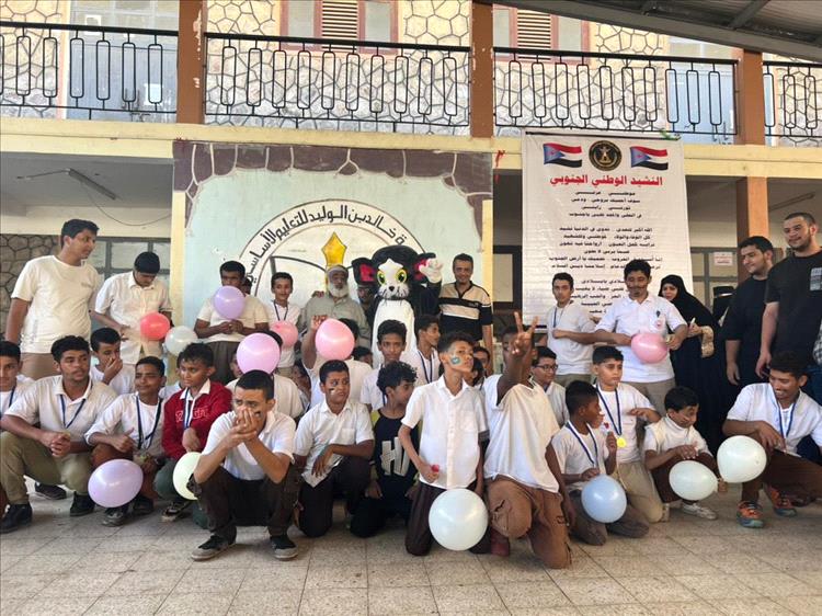 زيارة إنسانية لطلاب جامعة العلوم والتكنولوجيا تُدخل البهجة إلى قلوب طلاب ذوي الاحتياجات الخاصة