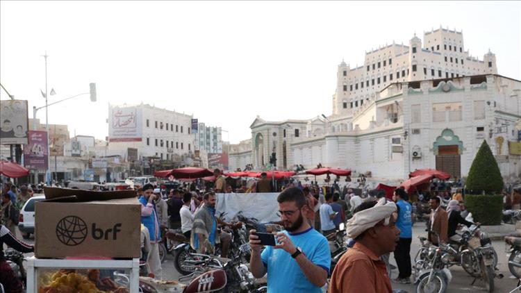 مخاوف في اليمن من تبعات تعليق صندوق النقد لأنشطته بسبب أحداث حضرموت