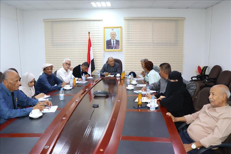 نائب وزير الصناعة يناقش مع مدراء مكاتب الوزارة بالمحافظات تعزيز ضبط الأسواق وكفاءة الأداء الرقابي والخدمي