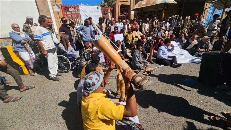 توجيهات بصرف 20 مليون ريال دعمًا مؤقتًا لجرحى الجيش في تعز