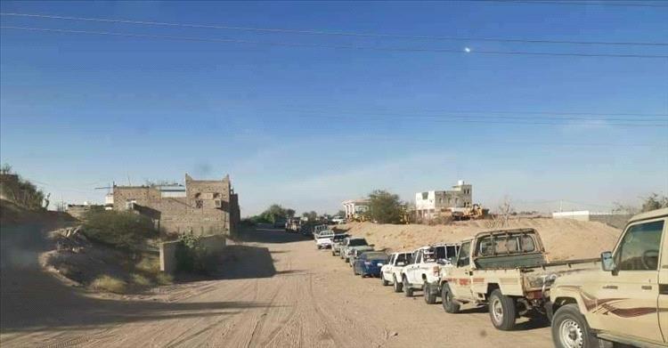 أزمة مشتقات نفطية حادة تضرب مديريات شبوة وسط مطالبات بتدخل عاجل