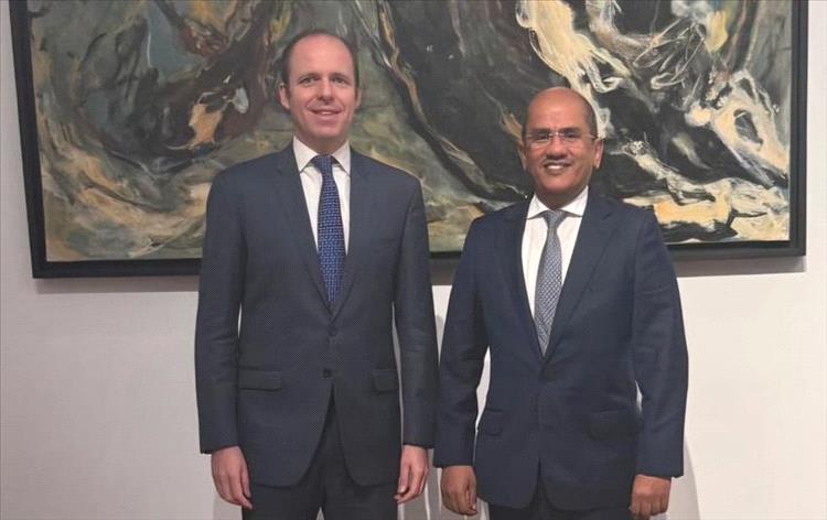 السفير العود يبحث مع مسؤول اسباني تعزيز التعاون في المجالين الزراعي والسمكي