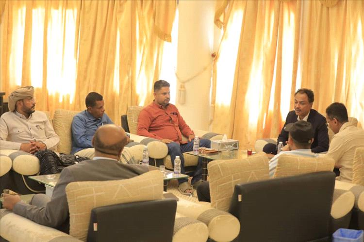 باعوم يعلن حملة رقابية صارمة لضبط سوق الخضار المركزي بسيئون وحماية المزارعين والمواطنين