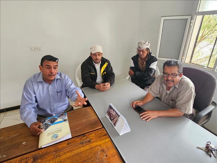 مدير عام مديرية لودر يلتقي بمشرف تجمع لودر لدوري الدرجة الثانية