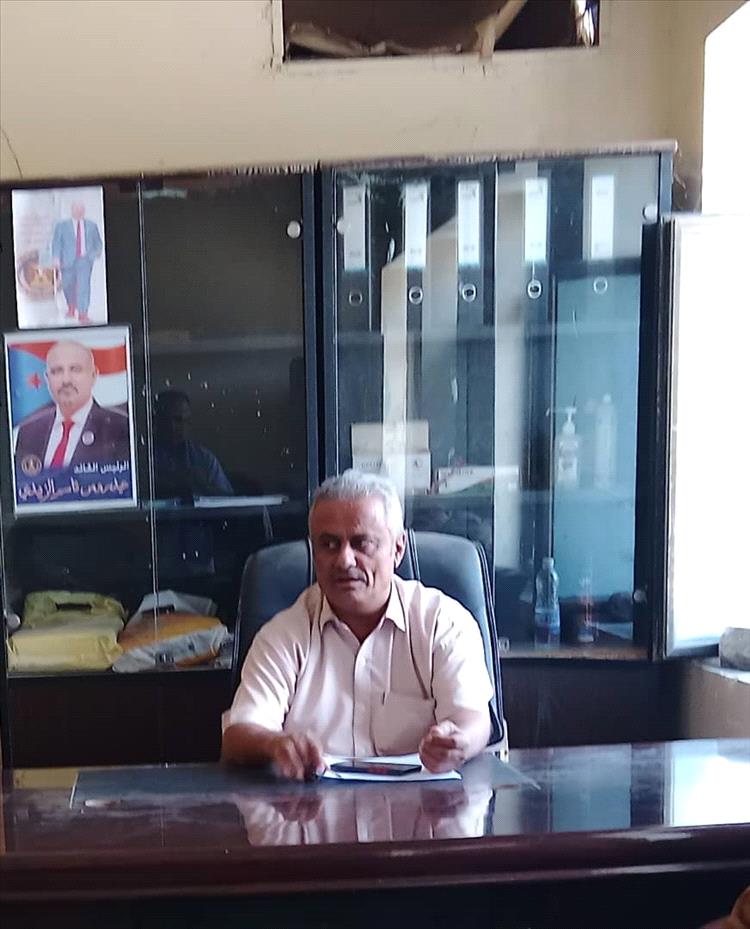 مدير مديرية الملاح يوجه دعوة للمشاركة الحاشدة في فعالية ساحة العروض بخور مكسر بعدن