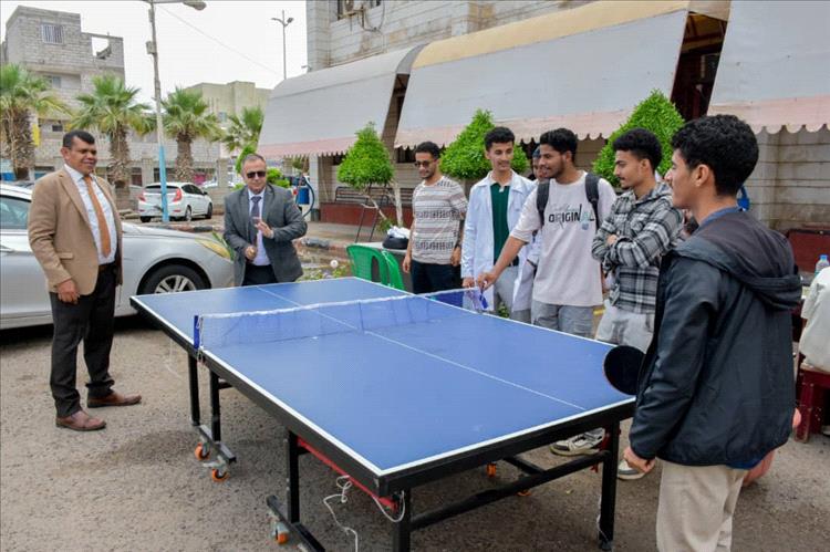 مسابقات وأجواء حماسية.. طلاب الأسنان بجامعة عدن يلونون أسبوع الجودة بالمرح والإبداع