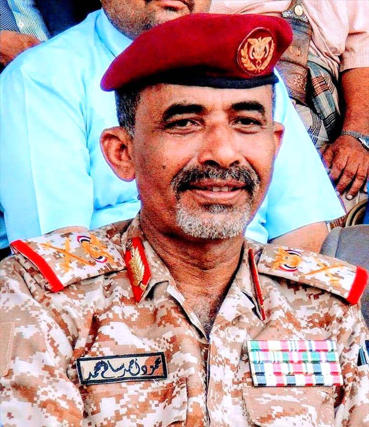 الفريق محمود الصبيحي يعزي بوفاة اللواء محمد حسين العبادي