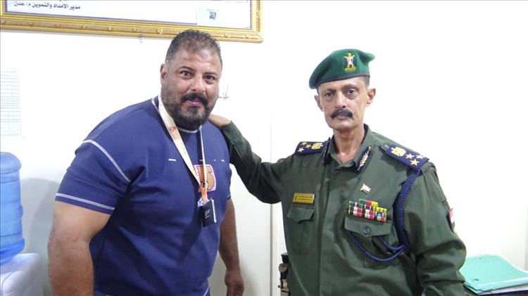 العميد الرخم أول المستقبلين لبطل اسيأ في مصارعة الذراعين  ادهم بدر بفضيتين