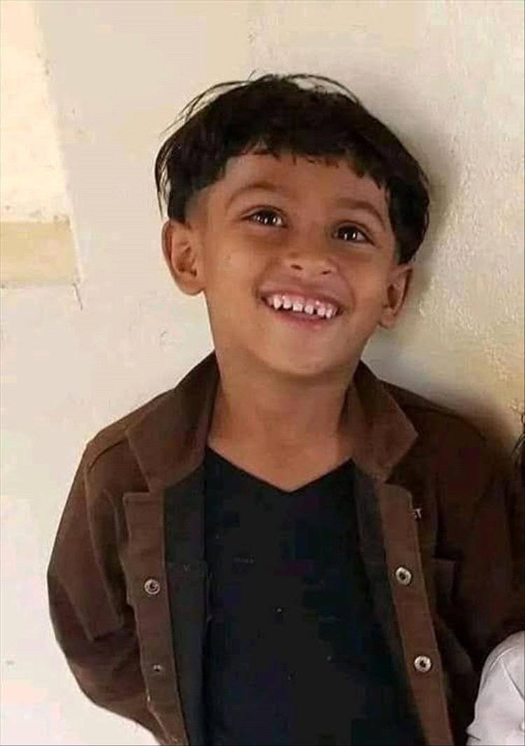 مقتل طفل بشظايا قنبلة نتيجة شجار بين شخصين في تعز