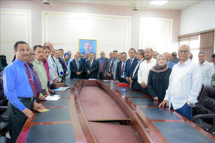 مجلس جامعة عدن يؤكد دعمه للقيادة الجنوبية ويثمّن صمود الجماهير ويشدد على دور الجامعة كصمّام أمان للوطن