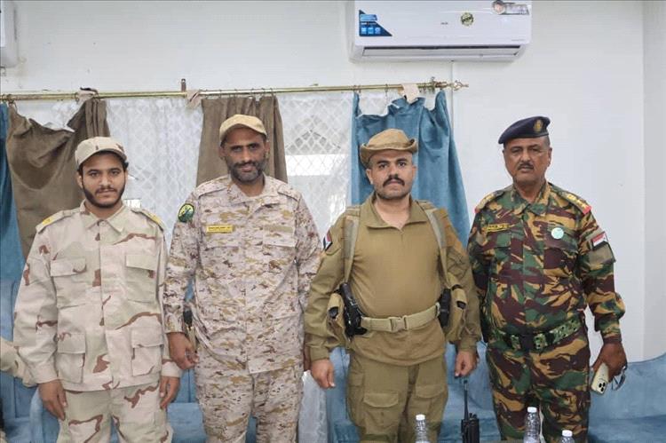 تحركات عسكرية لتأمين مطار الغيضة… مرصع والمعكر يناقشان خطة الحماية الشاملة