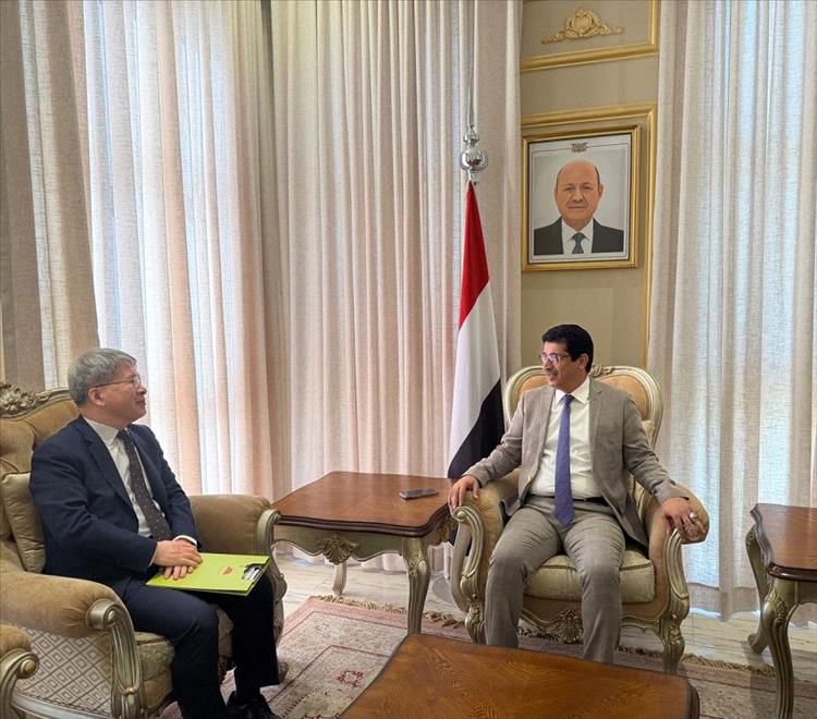 وكيل وزارة الخارجية يبحث مع السفير الكوري سبل تعزيز وتطوير التعاون الثنائي