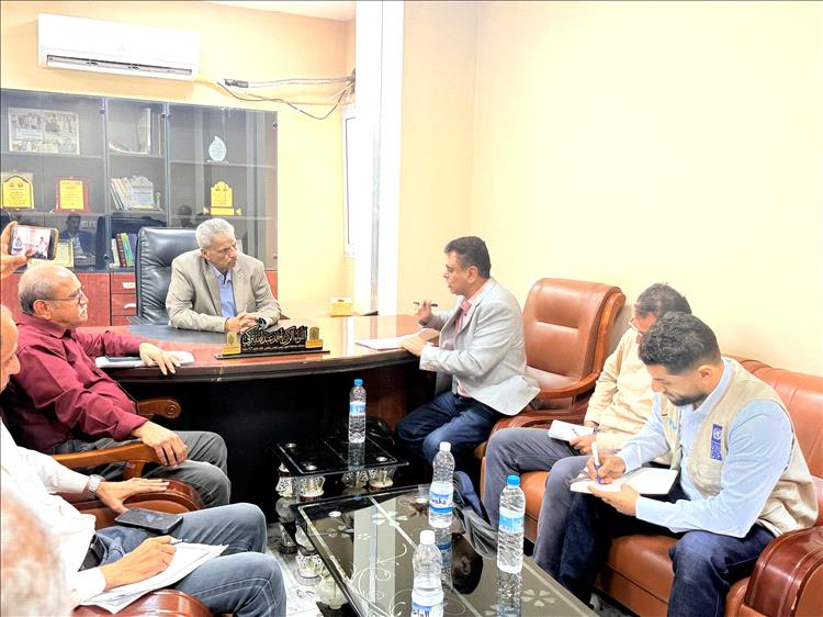 محافظ لحج يبحث مع برنامج الأمم المتحدة تنسيق تنفيذ مشروع الإدارة المتكاملة بمديرية تبن في قطاع الزراعة